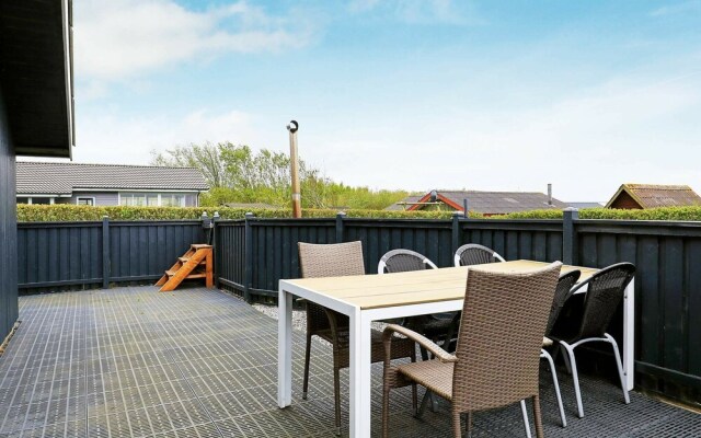 Peaceful Holiday Home in Vinderup With Large Terrace