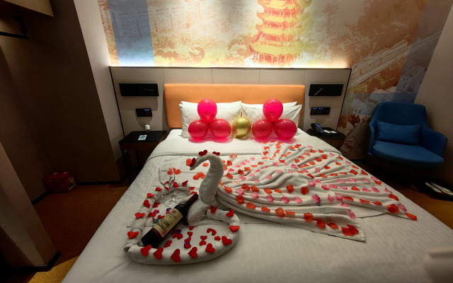Hampton by Hilton Wuhan Qiaokou Gutian