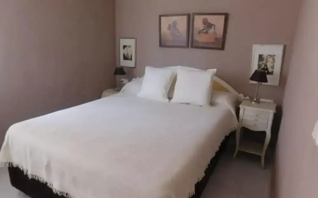 Bungalow en residencial con piscina