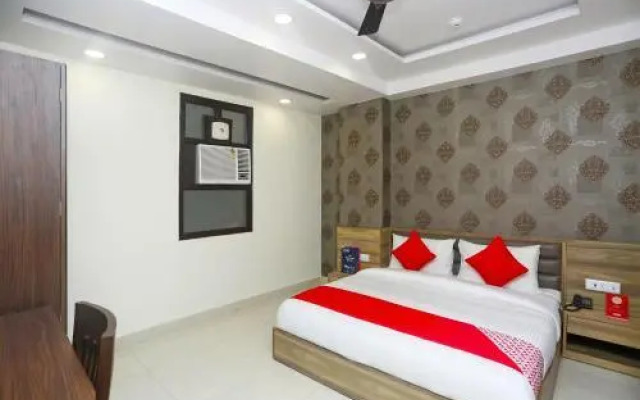 The Garden Side Inn by OYO Rooms