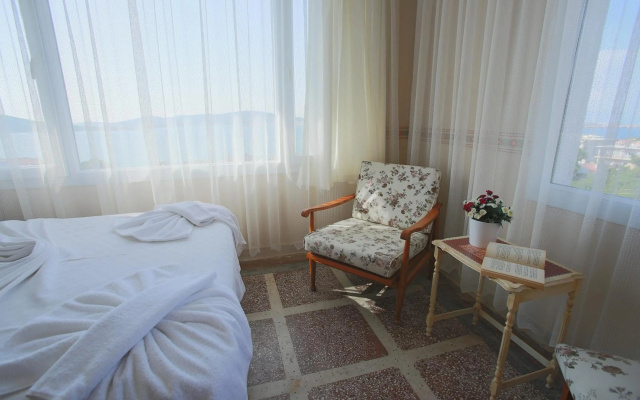 Tunc Otel