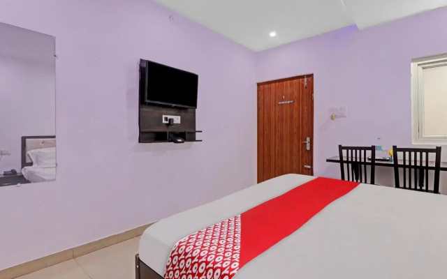 Collection O 80576 Hotel A-One Unit Of Fantail Hospitality