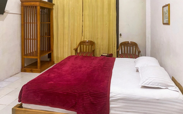 Urbanview Homestay Cendrawasih By RedDoorz – Guest Rooms – Lahat