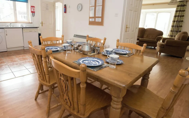 Moore Bay Holiday Homes