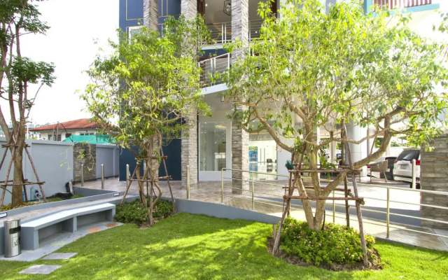 Anna-Nava Pakkret Hotel