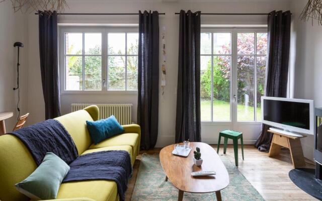 L'Echappee by Cocoonr