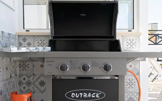 Thea Vista Apartment