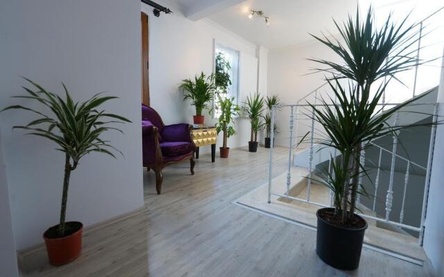 Corner Living Space