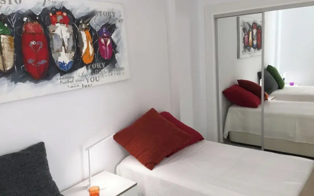 Seaside Bliss 2 Bedroom Condo in Fuengirola