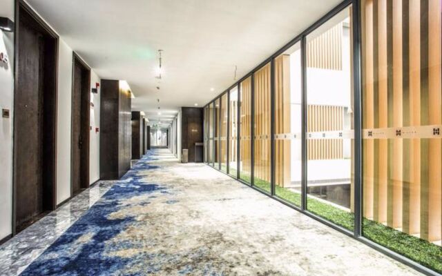 H-Life Hotel Qian Hai Branch