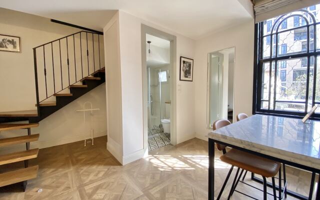Kubler's House-  By Beach Apartments TLV