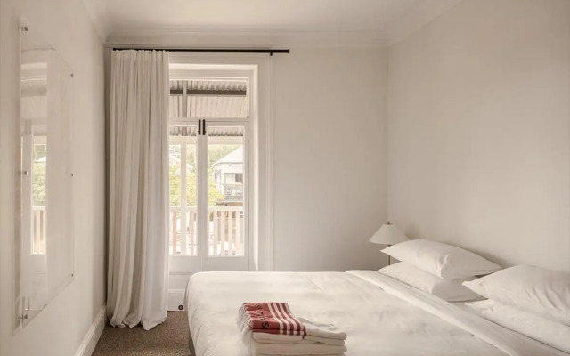 Miss Midgley's - Drawing Room