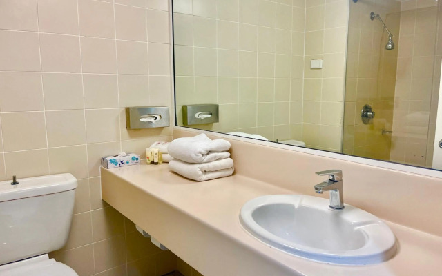 Acacia Court Hotel