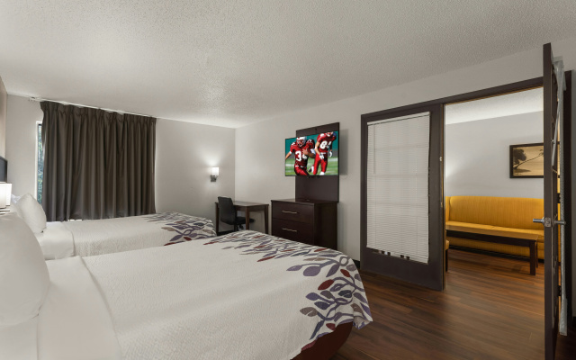 Red Roof Inn & Suites Savannah Airport