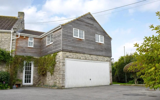 Purbeck Apartment