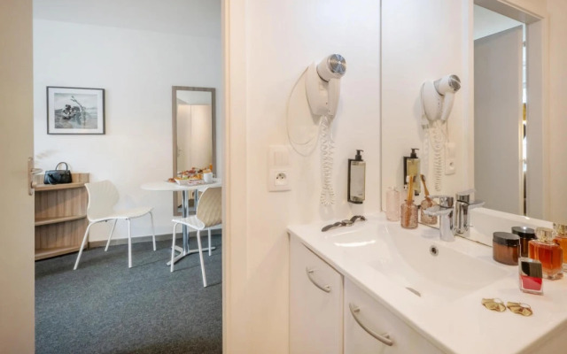 Nemea Appart Hotel Elypseo Strasbourg Port