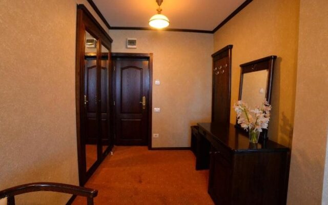 Hotel Dacia Sud