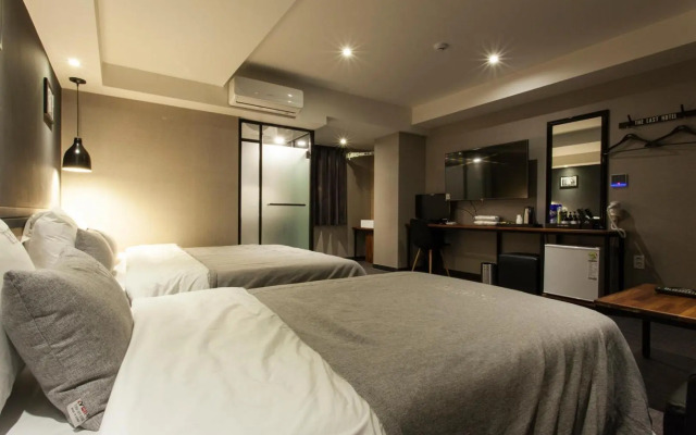 The Last Hotel