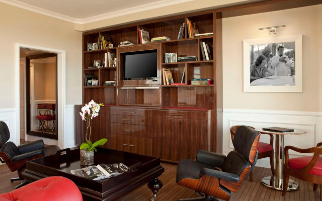Cameo Beverly Hills