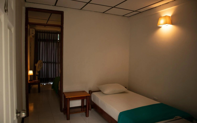 South West Bay Cabañas