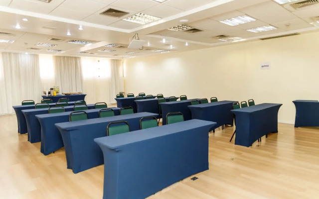 Hotel Golden Park Uberlândia by Nacional Inn