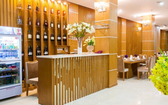 Tu Son Luxury Hotel