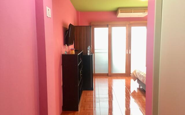 Your Hostel at Chiang Mai - Adults Only