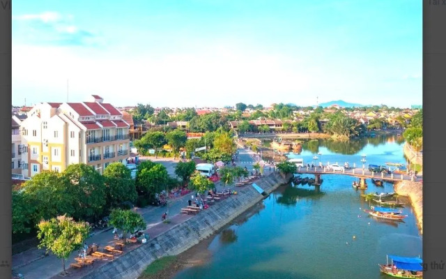 River Suites Hoi An Hotel