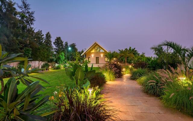 SaffronStays Eden, Nashik - pet-friendly villa with pool, jacuzzi & grape farm