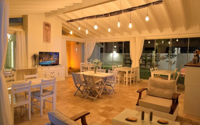 Villa Blanche Otel