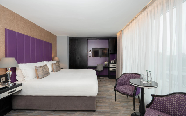 The Trinity City Hotel