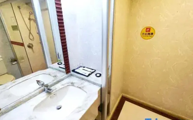 Zhongshan Longxiang Hotel