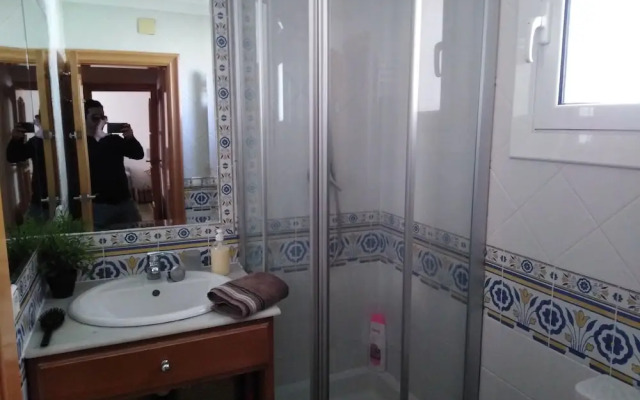 Private Rooms - Fira 2