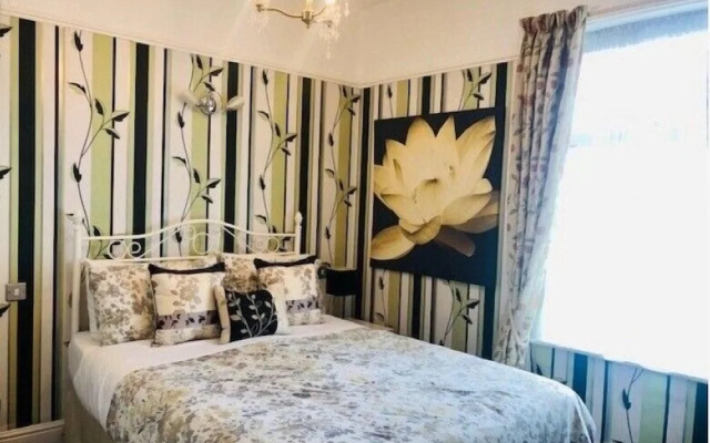 Dunromin Hotel