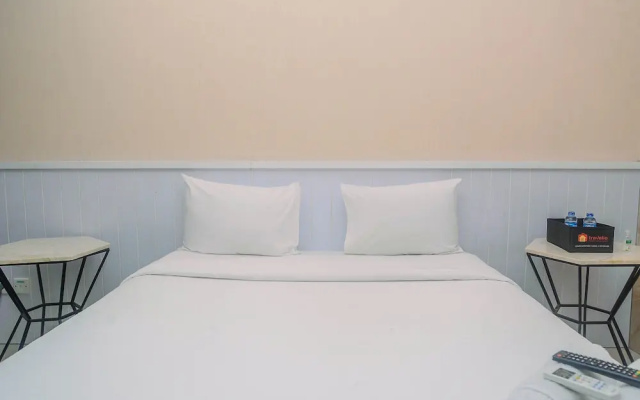 Minimalist And Comfy Studio At Grand Dhika City Apartment – Guest Rooms – Bekasi