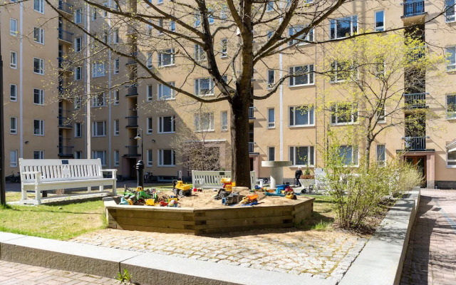 Two Rooms up to 5 Guests