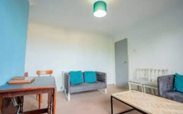 Host Stay Lechlade