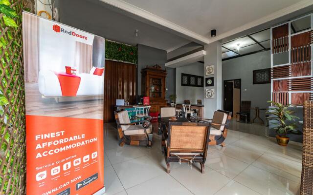 RedDoorz Syariah near RRI Malang