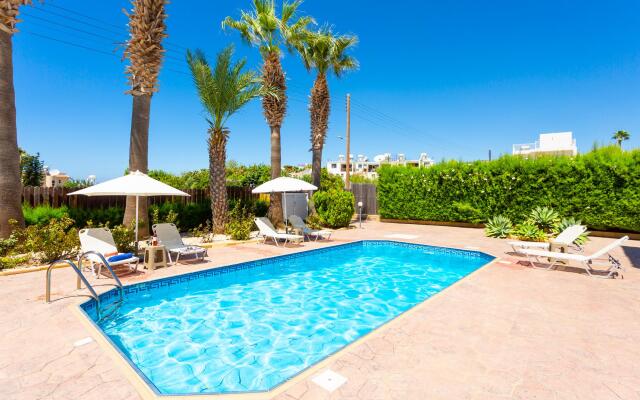 Queens Paradise 1 in Peyia
