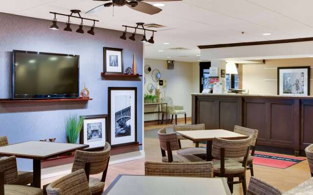 Wingate by Wyndham Cranberry