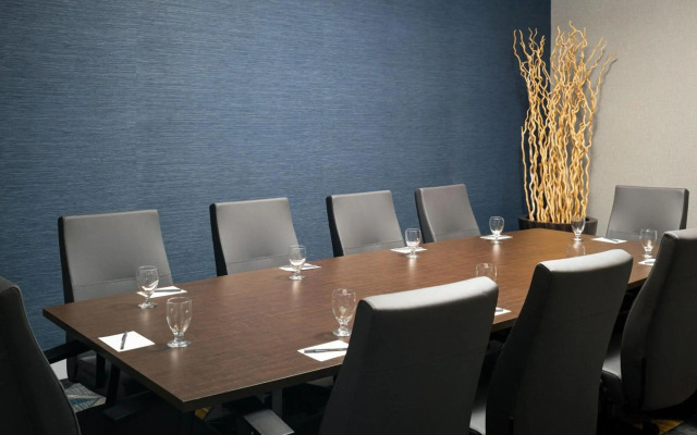 Courtyard by Marriott Long Island MacArthur Airport