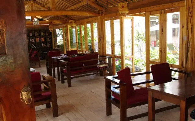 Dali Shuanglang Mingtang Inn