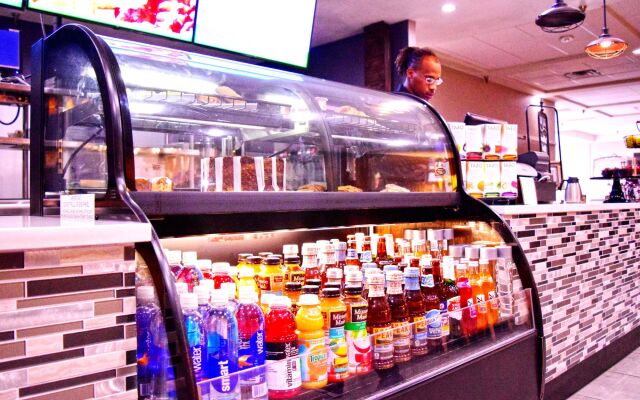 Holiday Inn Alexandria - Downtown by IHG