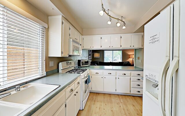 1160 Oxnard - 4 Br Home