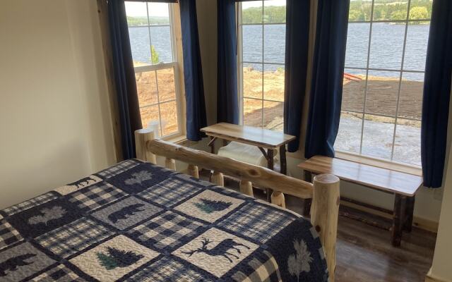 Keweenaw Waters Resort