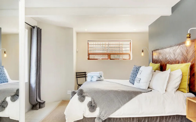 Cheviot Place Garden Apartment