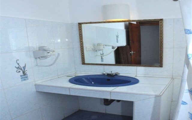 Muthumuni Ayurveda River Resort