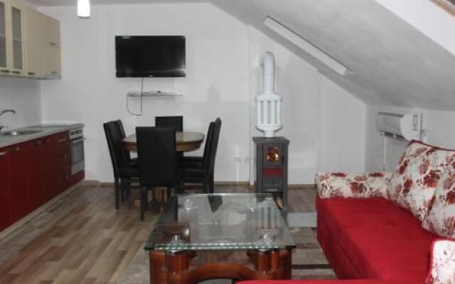 Kings Apartments