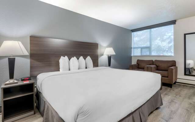 Super 8 by Wyndham Macleod Trail Calgary