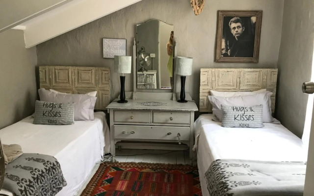 Waterhouse Guest Lodges 295 Indus Street
